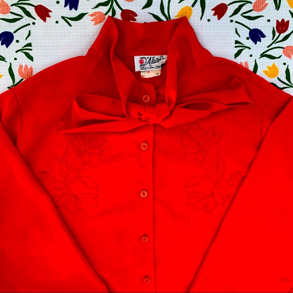D'Allaird's Vintage Blouse